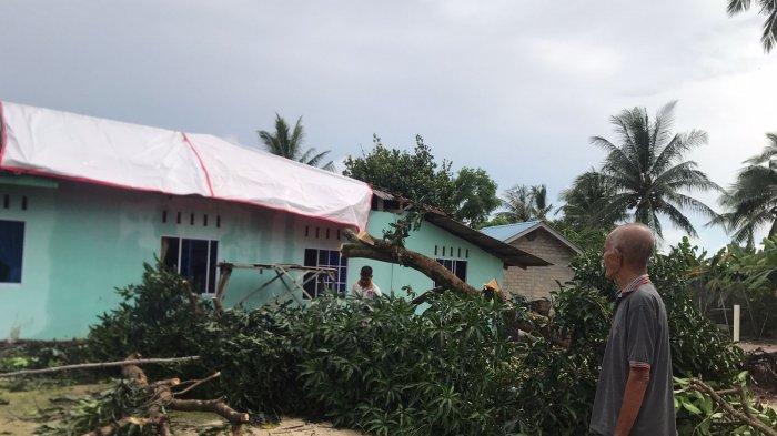 Rumah warga Pulau Bintan terdampak cuaca ekstrem